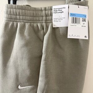 Nike Women's Gray High-Rise Joggers
